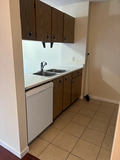 When you walk in to the right is your kitchen