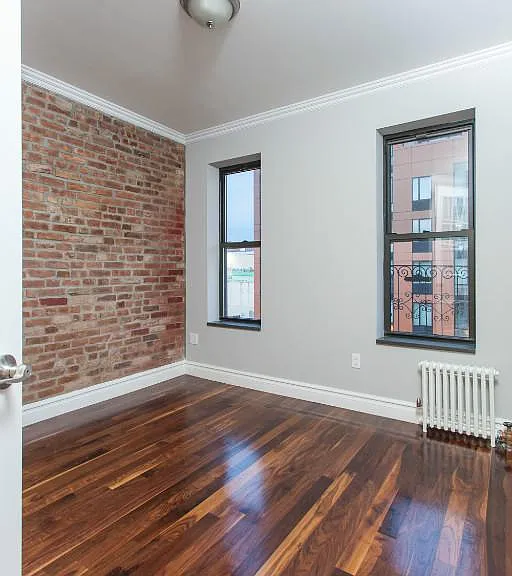 1590 Lexington Ave #11 — Photo 4