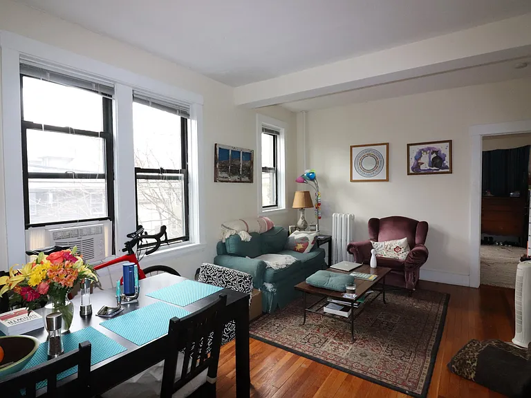 122 Babcock St #4A — Photo 3