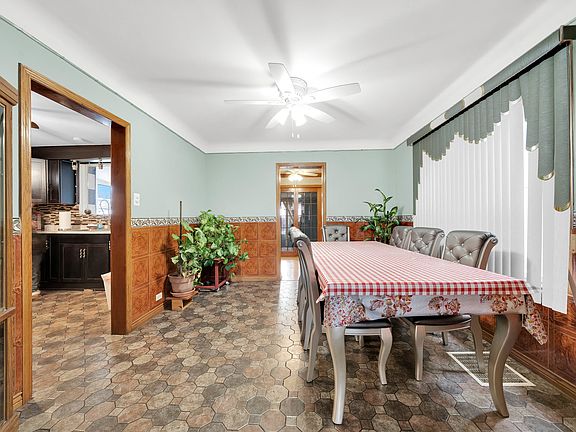 5th image of 3520 Ridgeland Ave