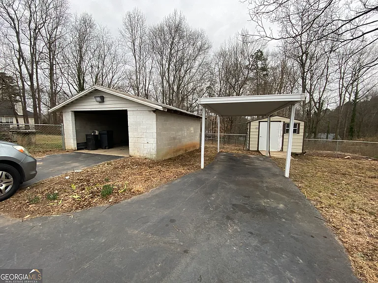 4035 S Bogan Rd — Photo 2