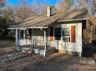 91 Beaver St, Tryon, NC 28782