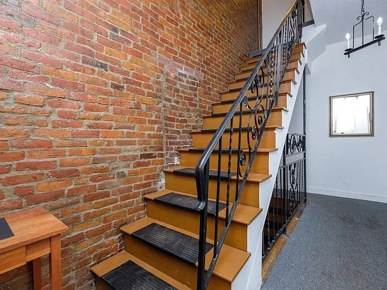 4 Wigglesworth St #1 — Photo 17