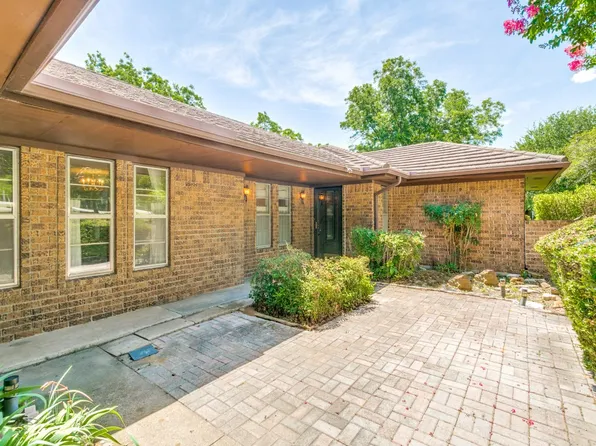 1132 N Irving Heights Dr, Irving, TX 75061