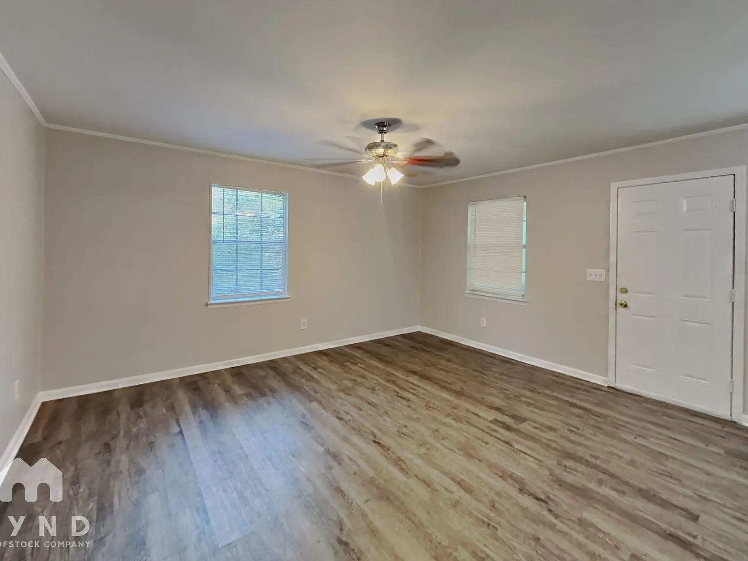 3 bed, 2.0 bath, 1878 sqft, $1,565 — Photo 4