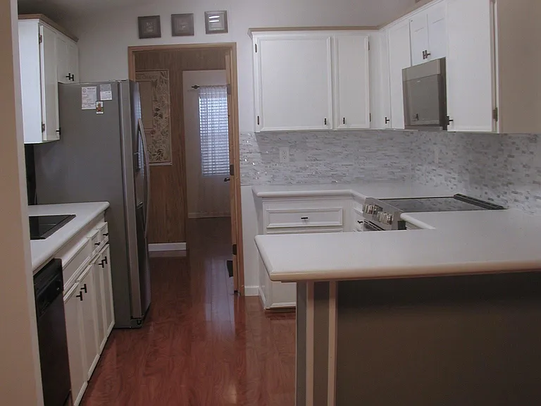 Lots of cabinets