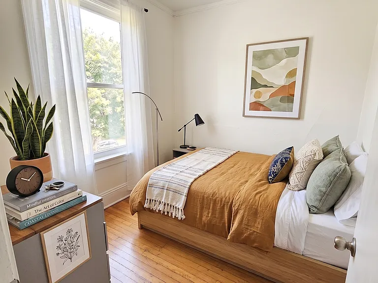 427 State St #3 — Photo 2