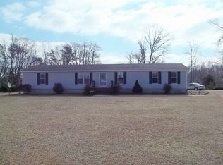 124 Meadow View Ln, Warsaw, VA 22572