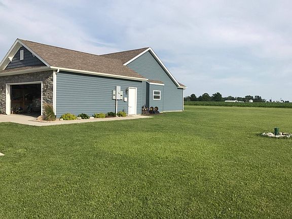 4th image of 1860 E Hendryx Dr