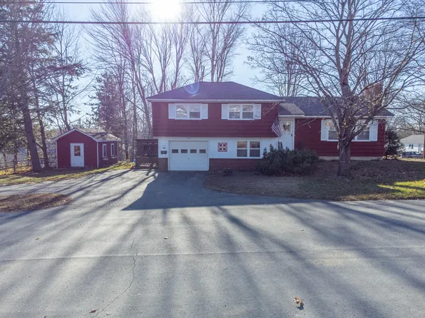 102 Connecticut Avenue, Millinocket, ME 04462