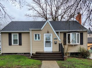 214 N Highland Ave, Pierre, SD 57501