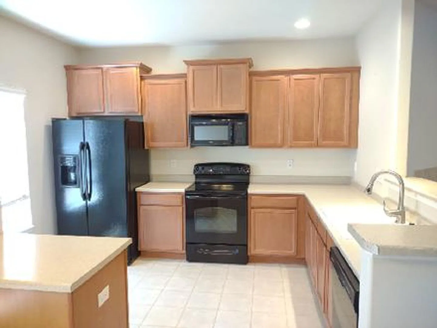 Townhouse Located In Monument- For Sale or Rent- whichever comes first! — Photo 3