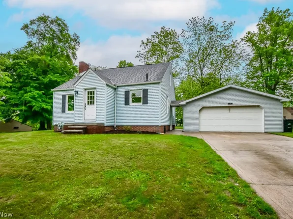 6243 Plum St, Louisville, OH 44641