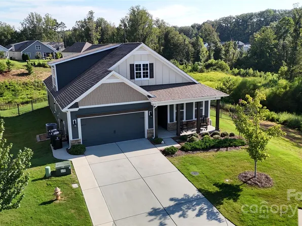 5043 Grand Champion Ct, Iron Station, NC 28080