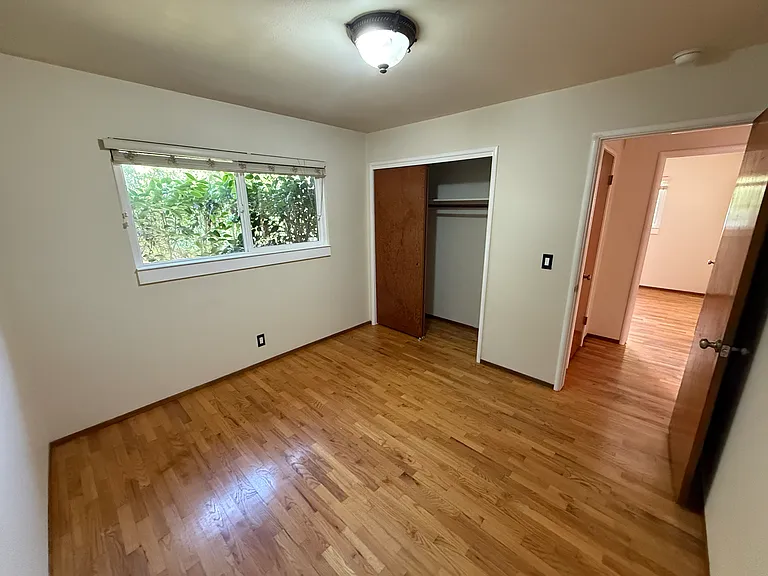 & 489 Richlee Dr — Photo 5