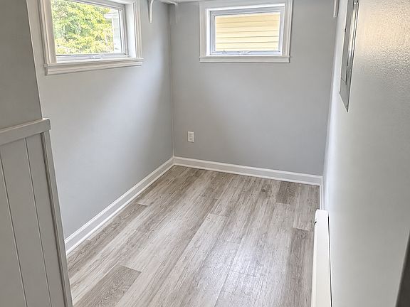 3rd image of 633 S Blakely St #2