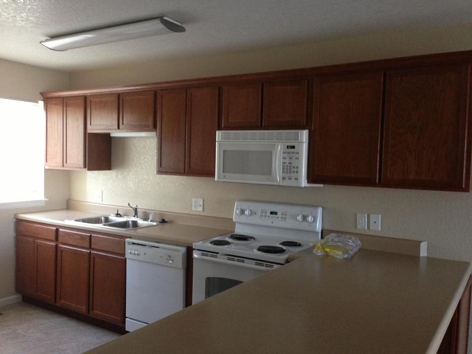 2nd image of 1312 Newfoundland Dr