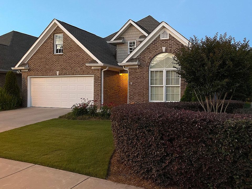211 Lenox Rd - Calhoun, GA