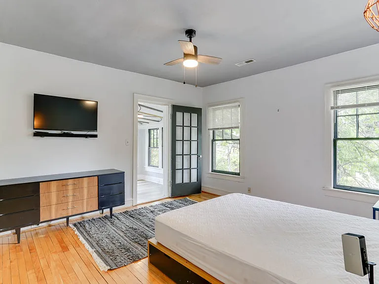 1700 Claremont Ave #2 — Photo 24
