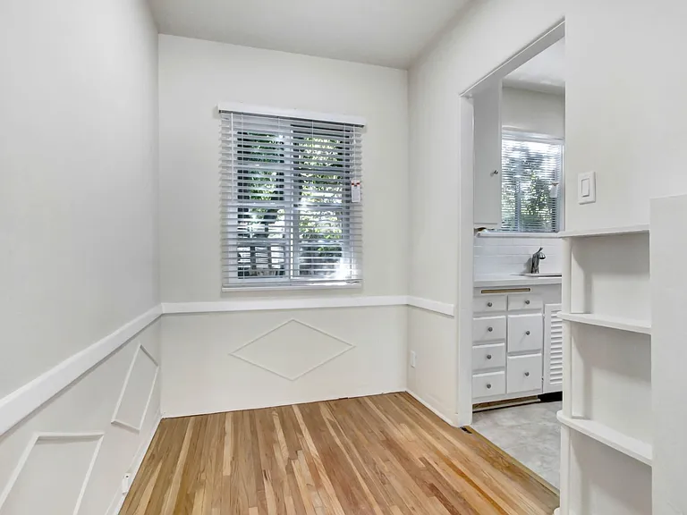2202-2206 20th St in Santa Monica! Near Ocean Park Blvd. — Photo 8