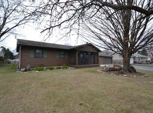 38315 87th St, Burlington, WI 53105