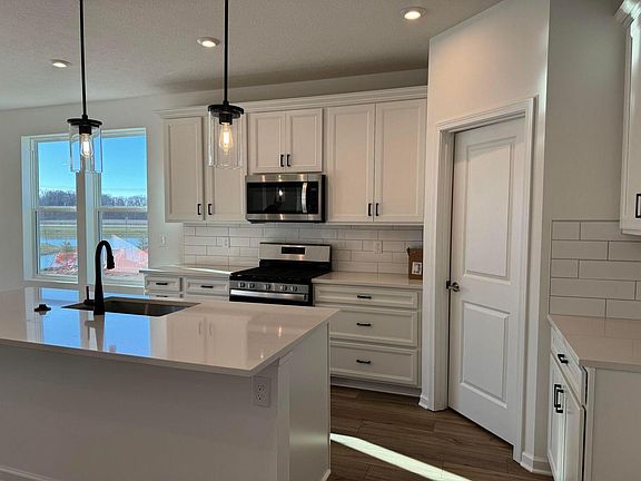 2nd image of 6339 Zuccaro Dr