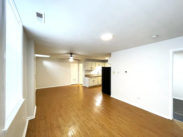 3227 S Aberdeen St #1M — Photo 7