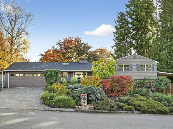 6744 SW Raleighwood Way, Portland, OR 97225