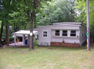 125 Marquette Ave, Houghton Lake, MI 48629