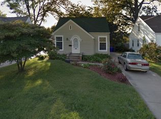 393 Memorial Dr SE, Cedar Rapids, IA 52403