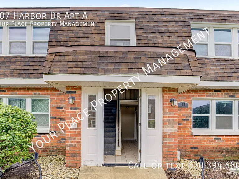 107 Harbor Dr #A — Photo 3