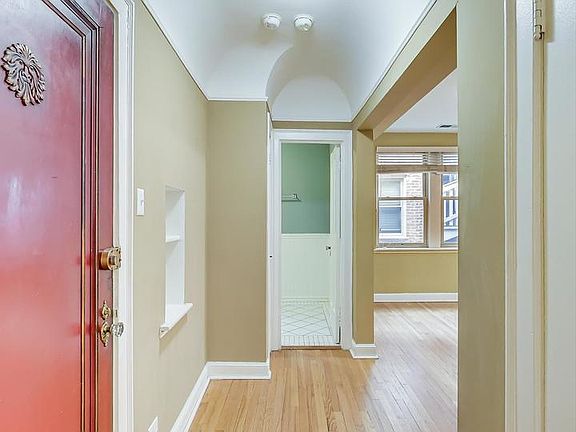 4th image of 1128 Washington Blvd APT 2B