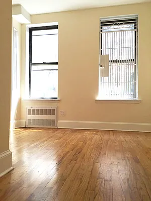 Rented by Waverly Realty Associates | media 75