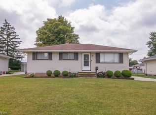 9011 Roedean Dr, Parma, OH