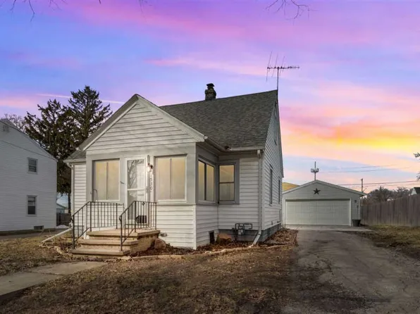 1530 W Summer St, Appleton, WI 54914