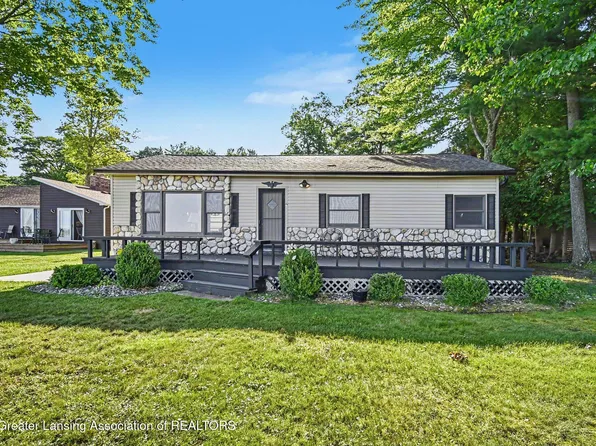 7949 E Cedar Lake Dr, Oscoda, MI 48750