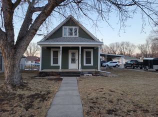 412 Center Ave, Wolbach, NE 68882
