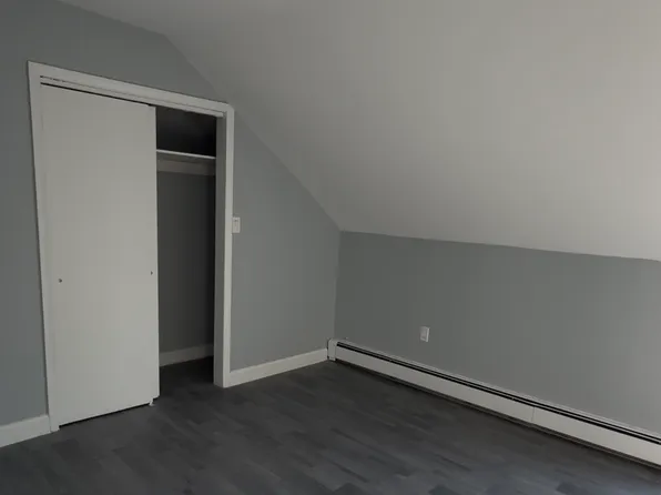 1850 College Point Blvd #301, College Pt, NY 11356