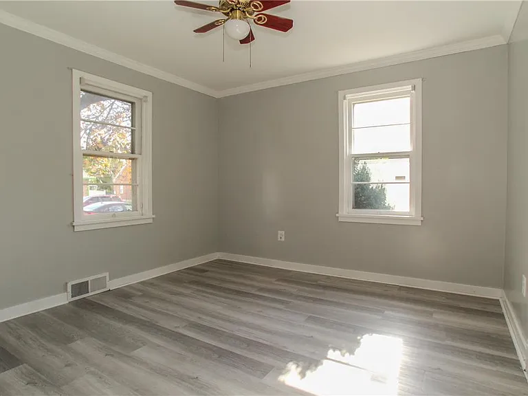 950 N 13th St — Photo 14