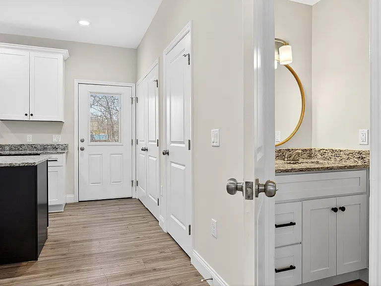 1445 Stuart Ave NW — Photo 7