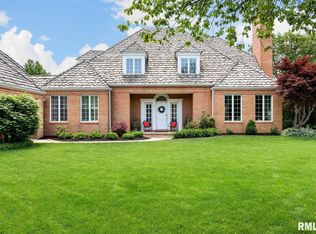 14 Oak Ridge Point, Morton, IL 61550