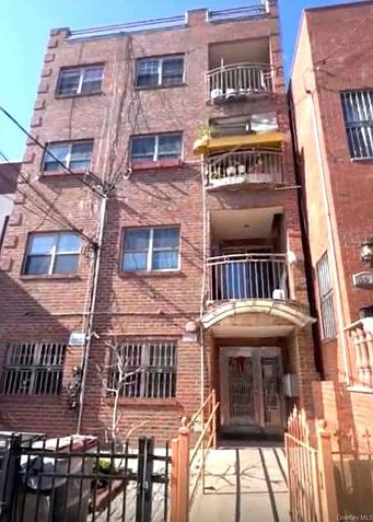 1st image of 10427 38th Ave #1B