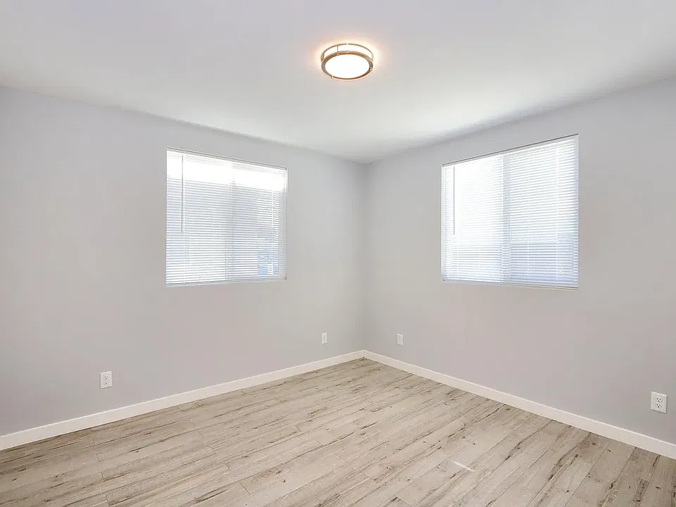 8921 S San Pedro St Los Angeles CA | Zillow