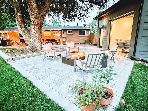 Fire pit area and detached bonus space