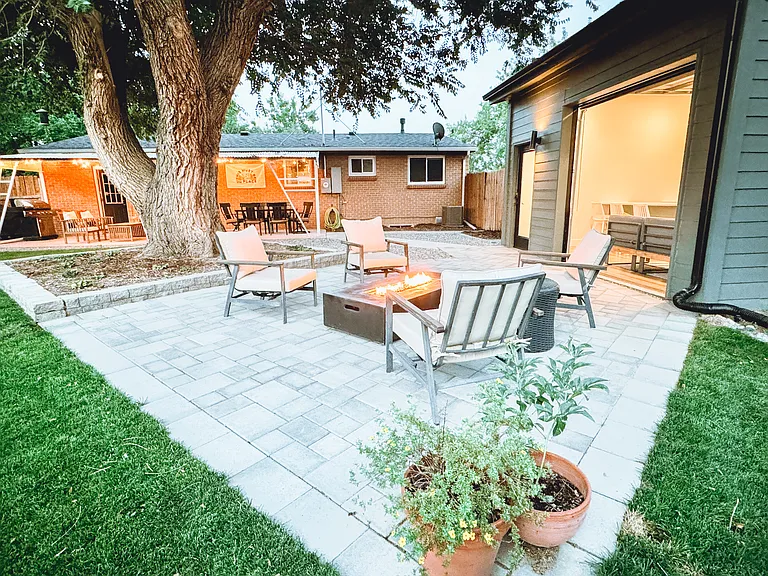 Fire pit area and detached bonus space