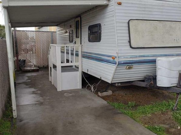 1422 E Rosecrans Ave SPC 46