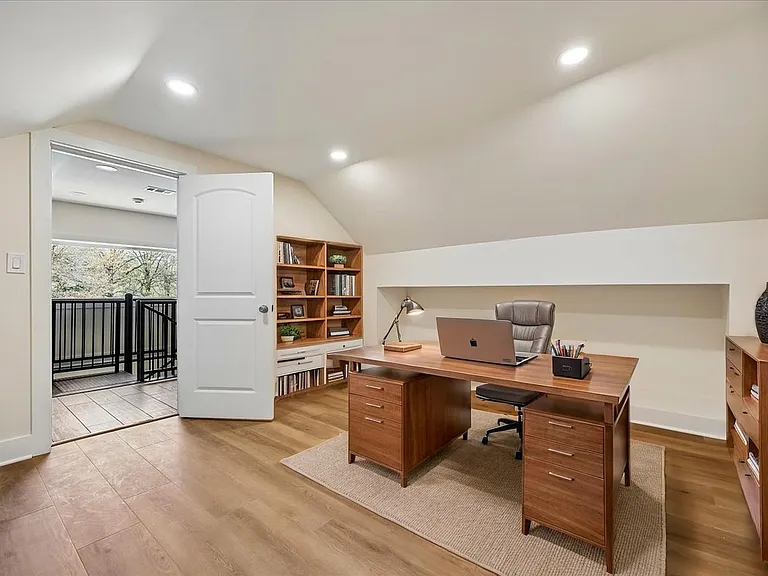 Bonus Room use as Office or Work Out Space