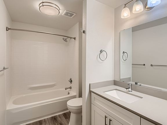 3rd image of 12612 SE 30th St #12614