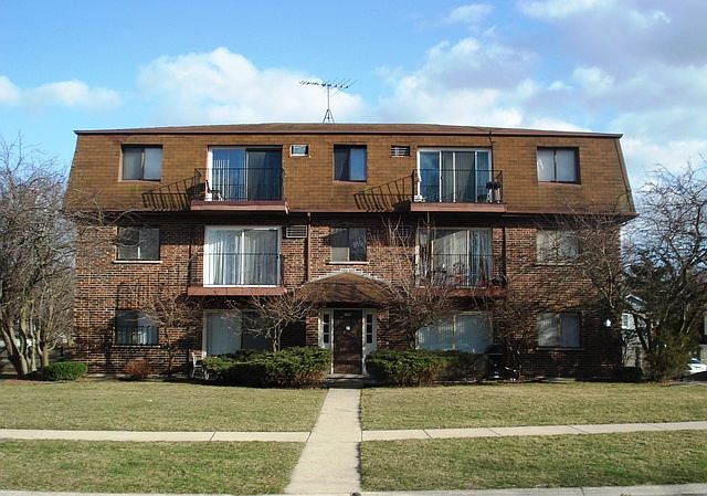 1st image of 1208 Whispering Hills Ct APT 2B