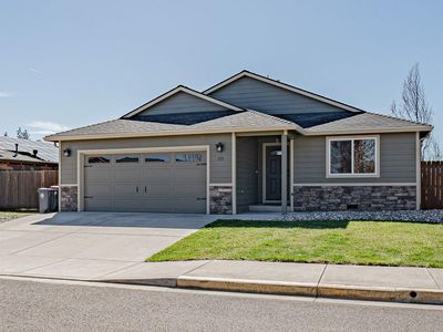 151 Wind Song Ln, Central Pt, OR, 97502